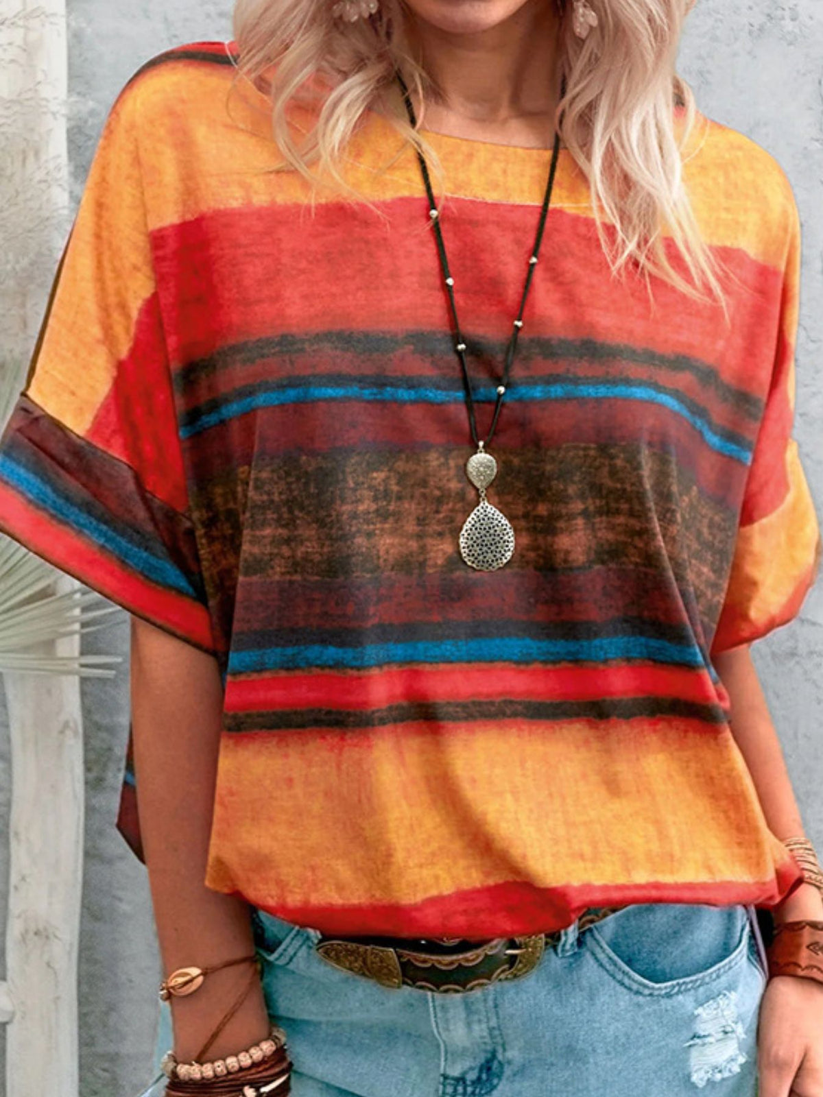 Contrast Round Neck Casual T-shirt (17)