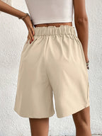Pocketed Half Elastic Waist Shorts (15)