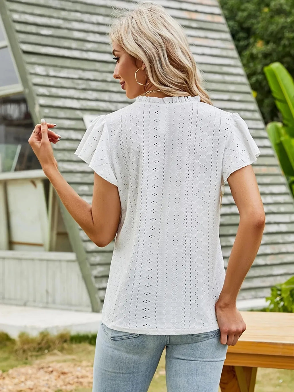 Eyelet Notched Short Sleeve T-shirt (2)