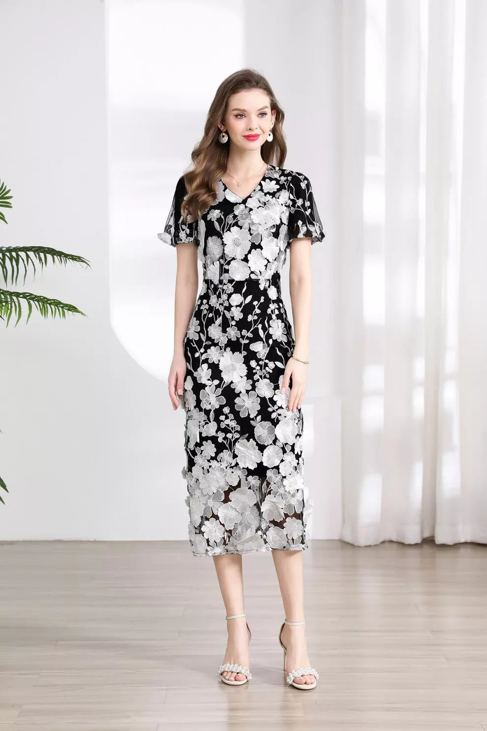 Floral Embroidered Puff Sleeve Midi Dress (26)