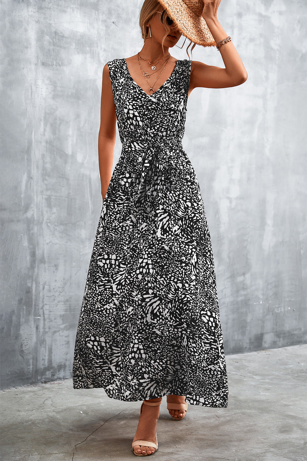 Printed V-neck Tie Waist Maxi Dress (8)