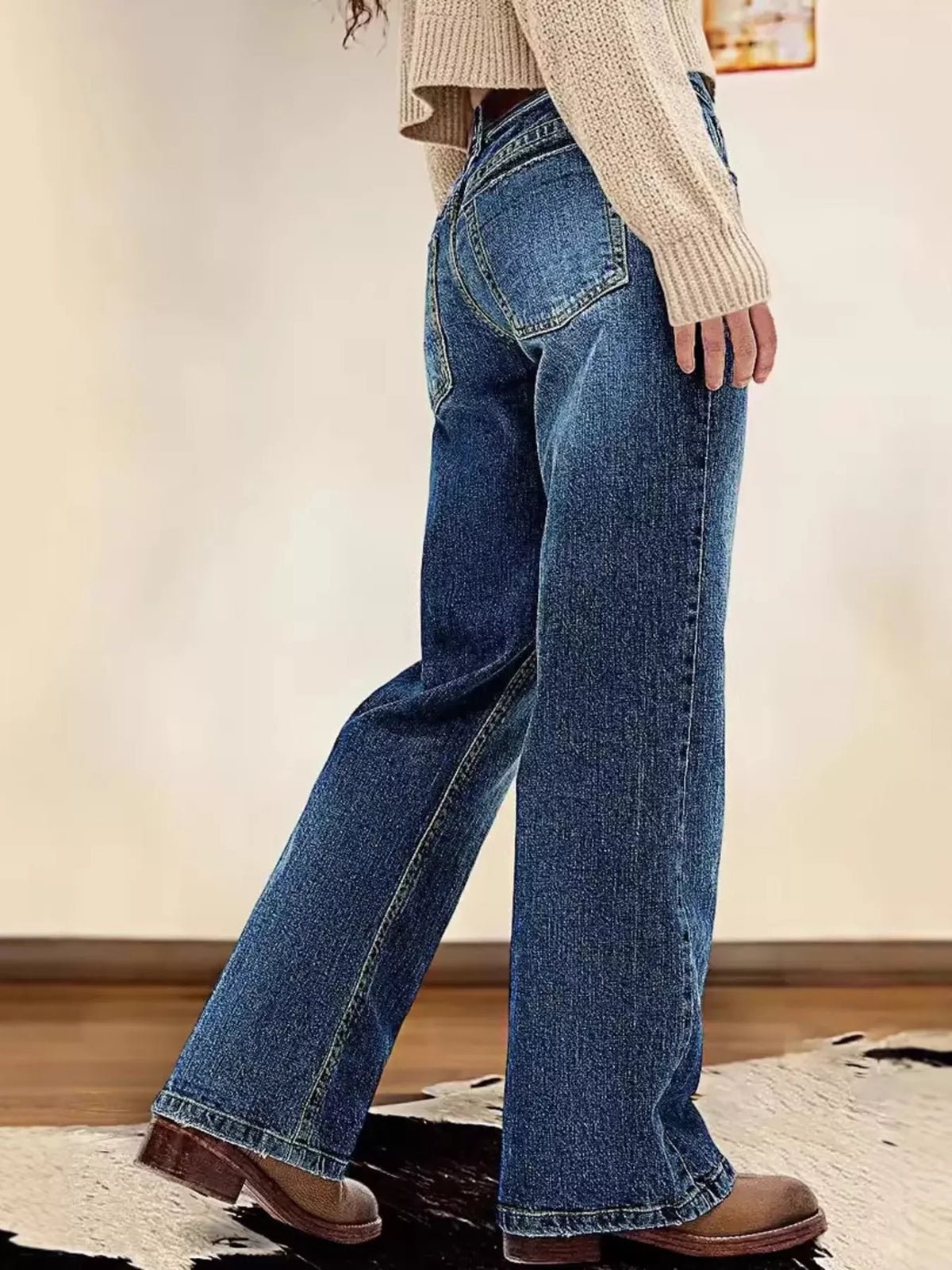 Vintage Wash Straight Leg Jeans (5)
