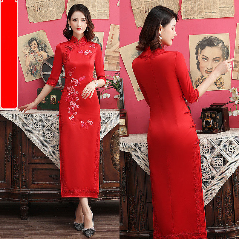 Silk Embroidered Long Cheongsam variant CJLY168603401AZ|CJLY168603402BY|CJLY168603403CX|CJLY168603404DW|CJLY168603405EV|CJLY168603406FU|CJLY168603407GT|CJLY168603408HS