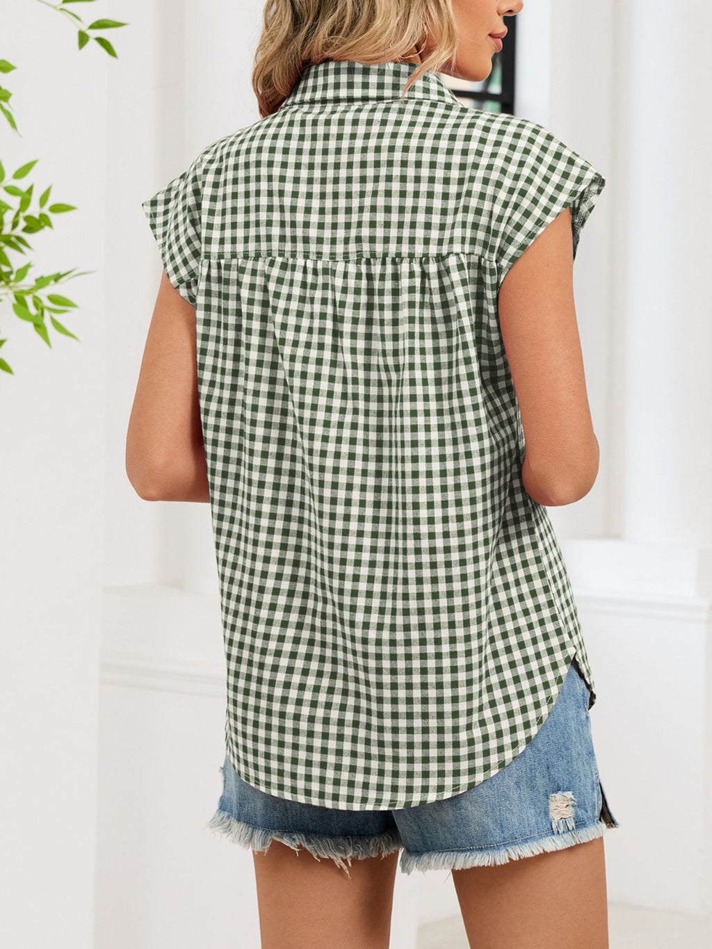 Gingham Button-down Shirt (24)