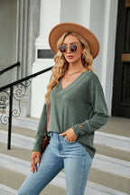 V-neck Long Sleeve T-shirt (3)
