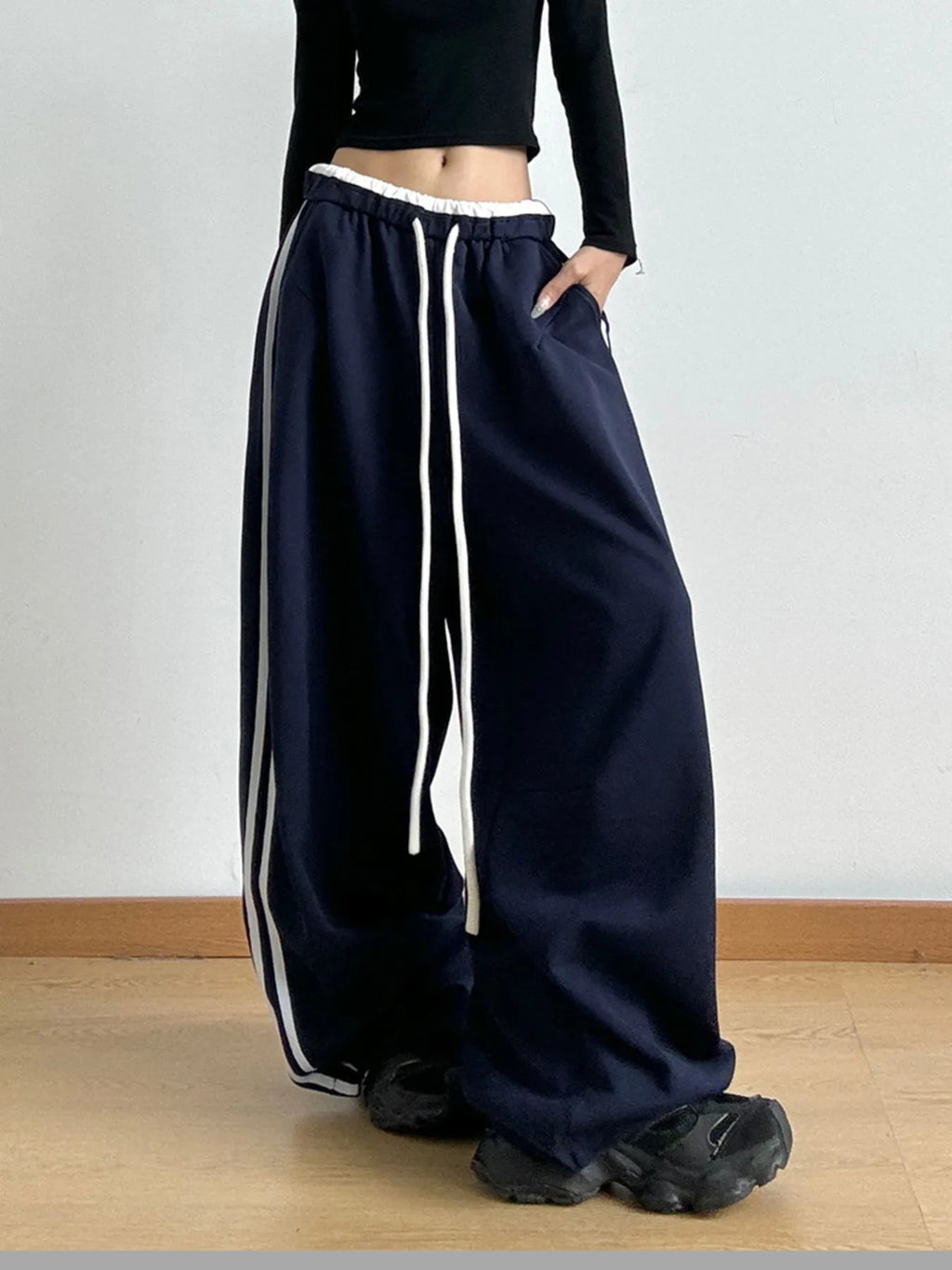 Wide Leg Drawstring Pants (19)