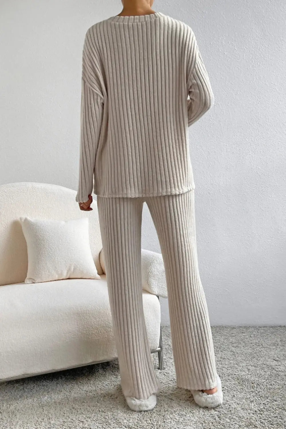 Ribbed V-neck Top Pants Set (19)