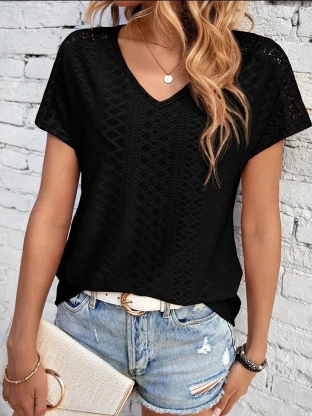 Eyelet V-neck Short Sleeve T-shirt (4)