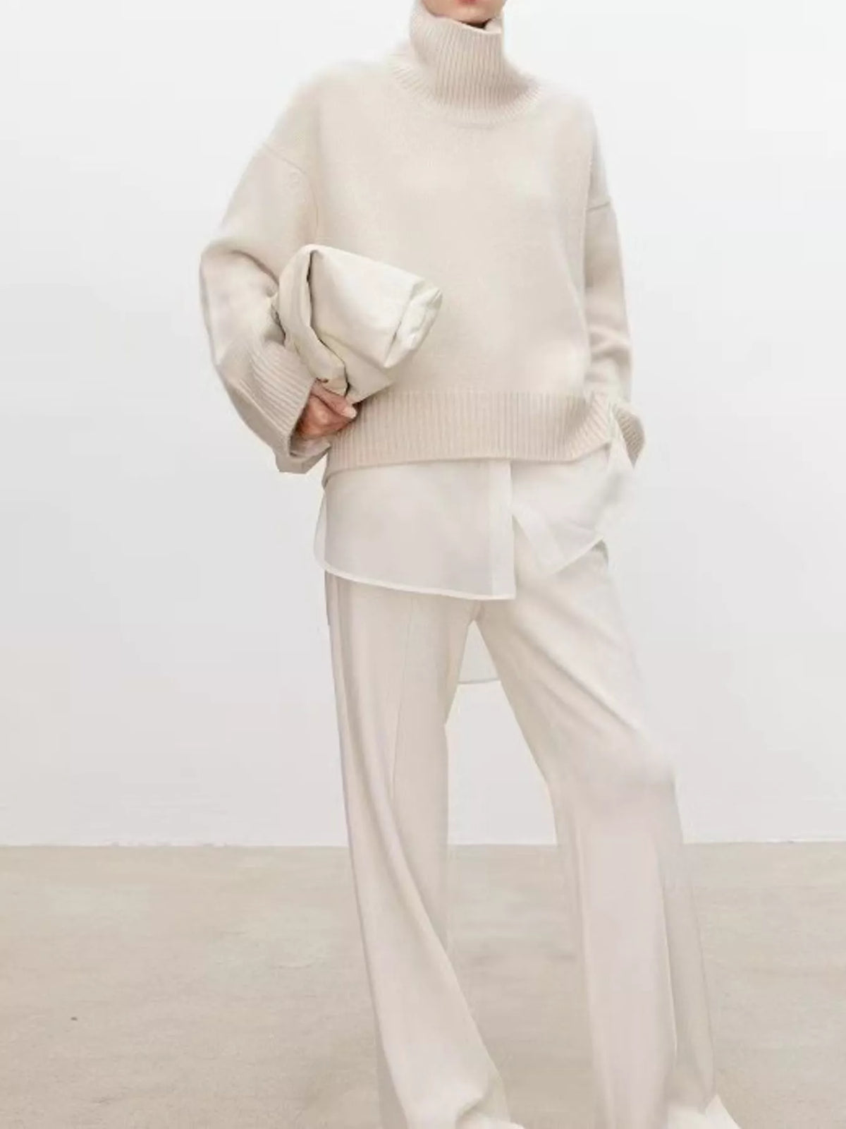 Oversized Turtleneck Wool Sweater (10)