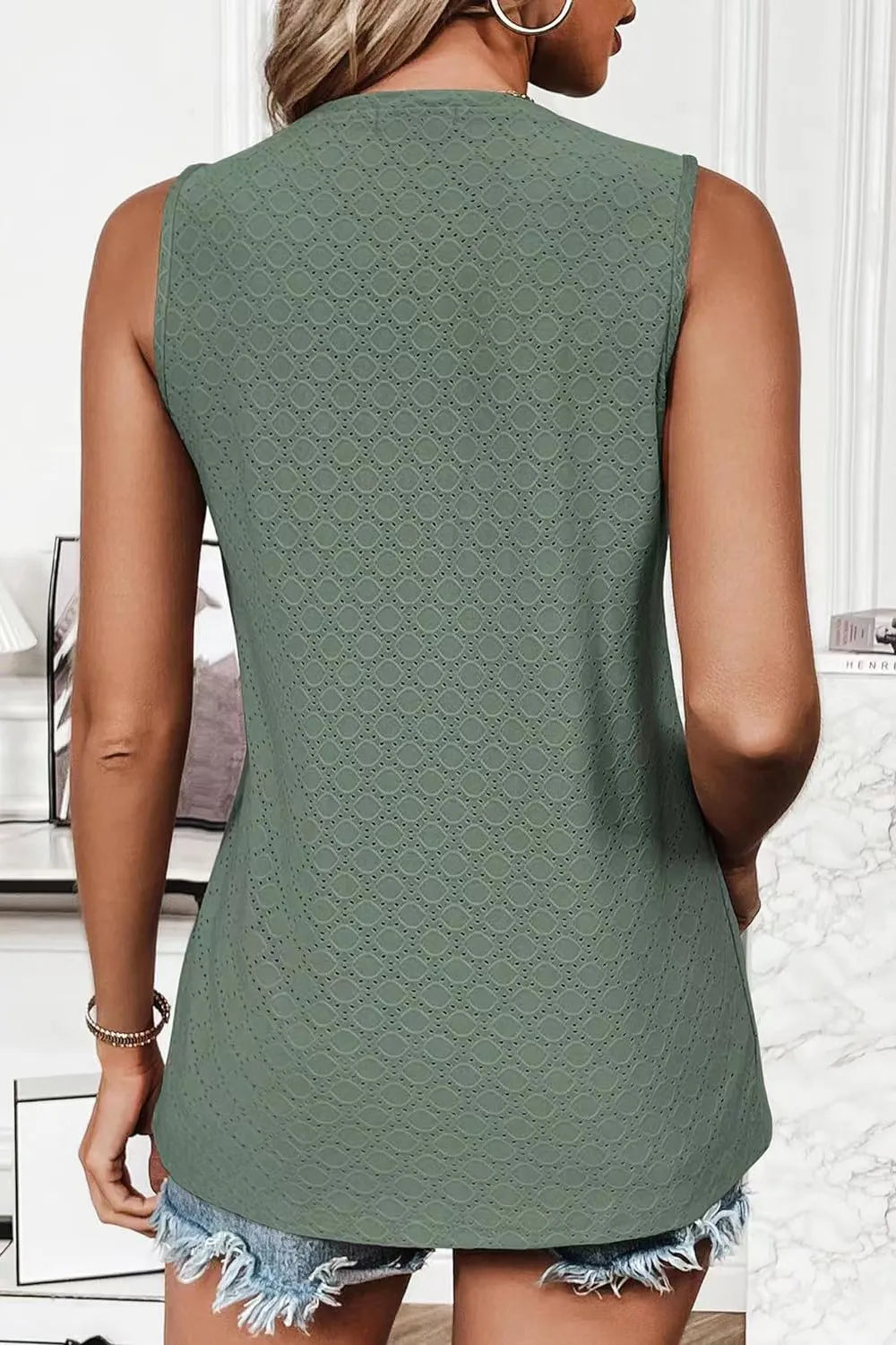 Eyelet Round Neck Tank (21)
