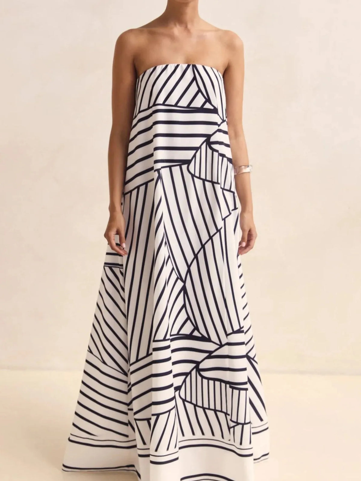 Smocked Printed Tube Maxi Dress (3)