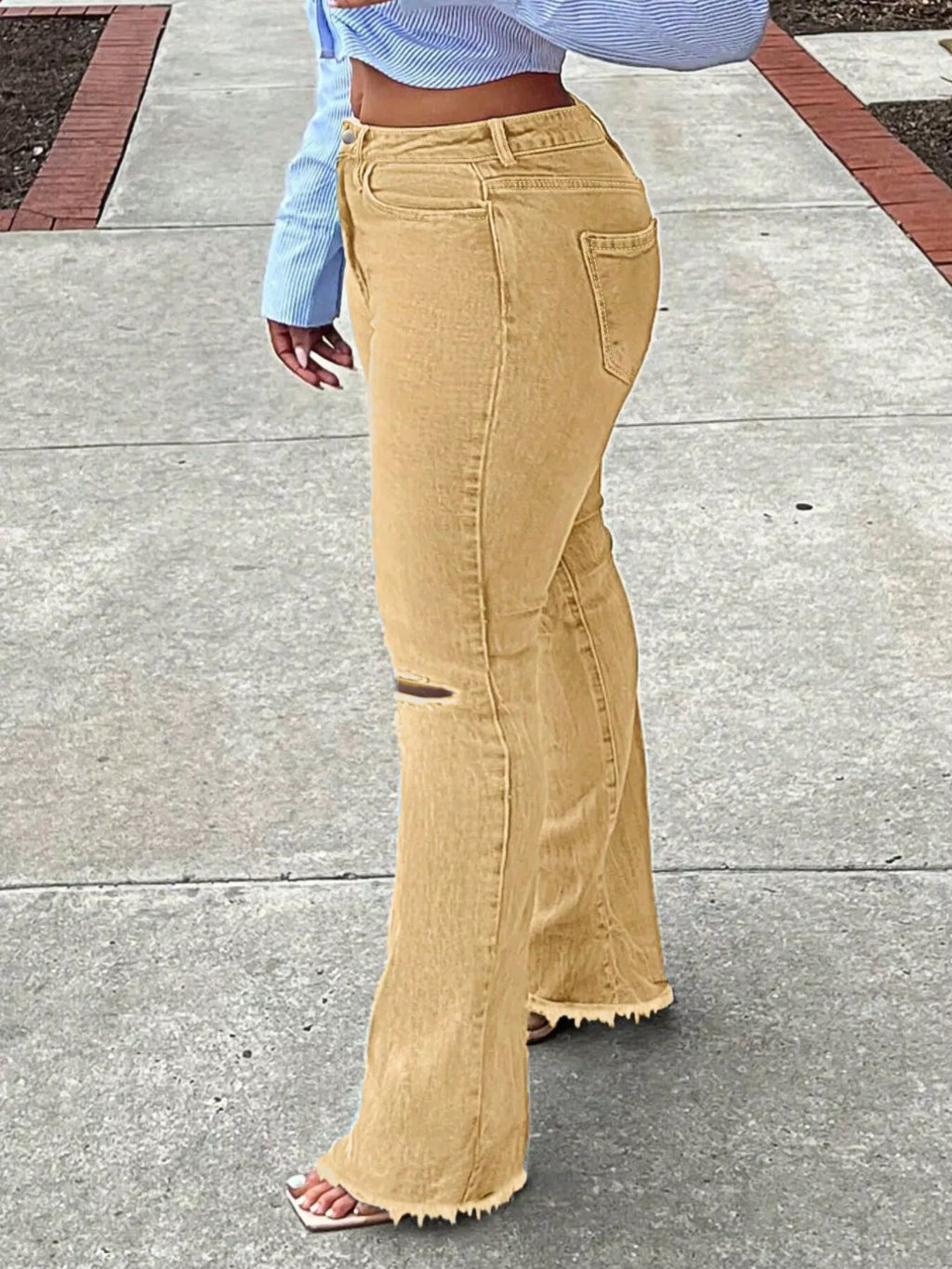 Ripped Knee Flare Jeans (13)