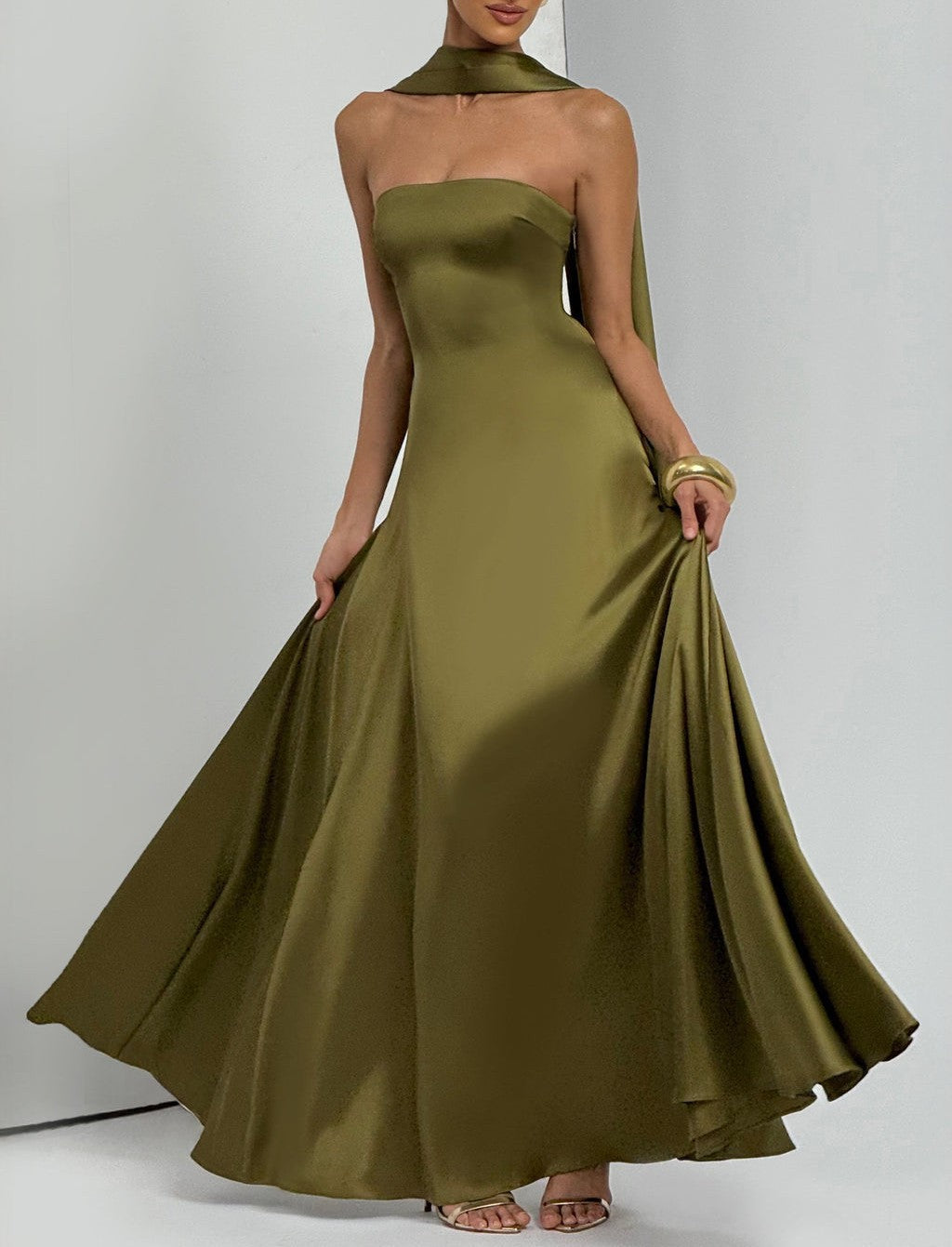 Morven Maxi Dress photo 5