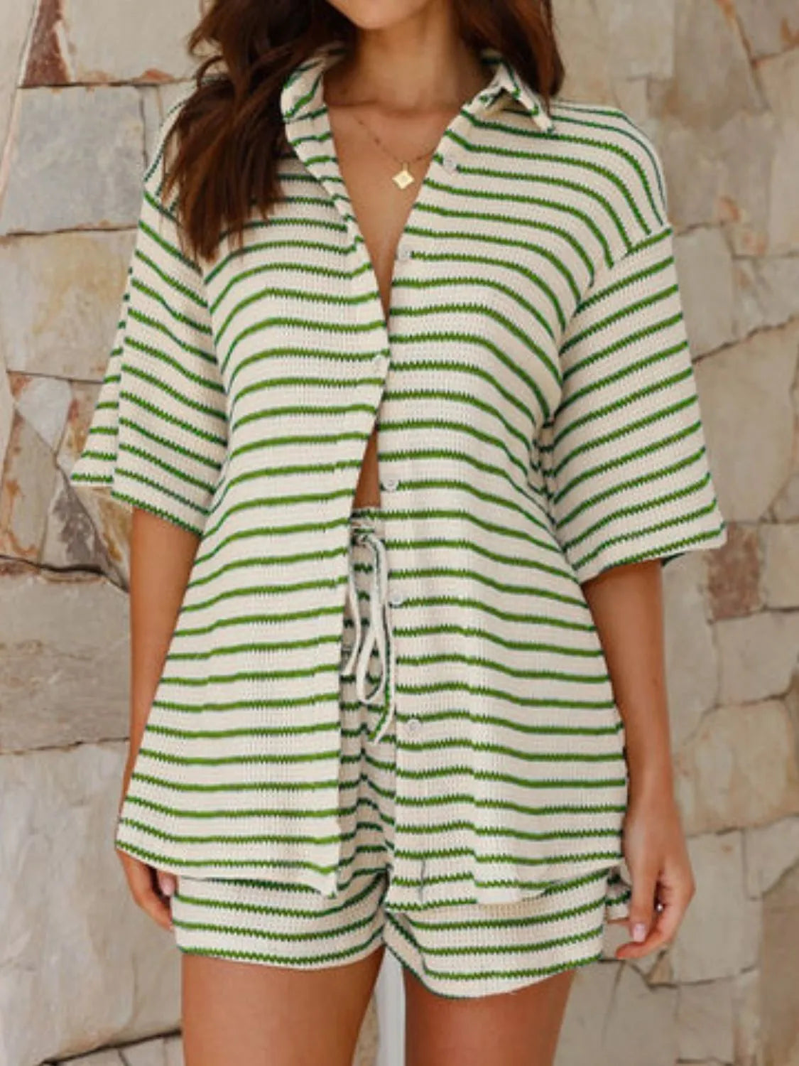 Striped Half Sleeve Top Shorts Set (28)