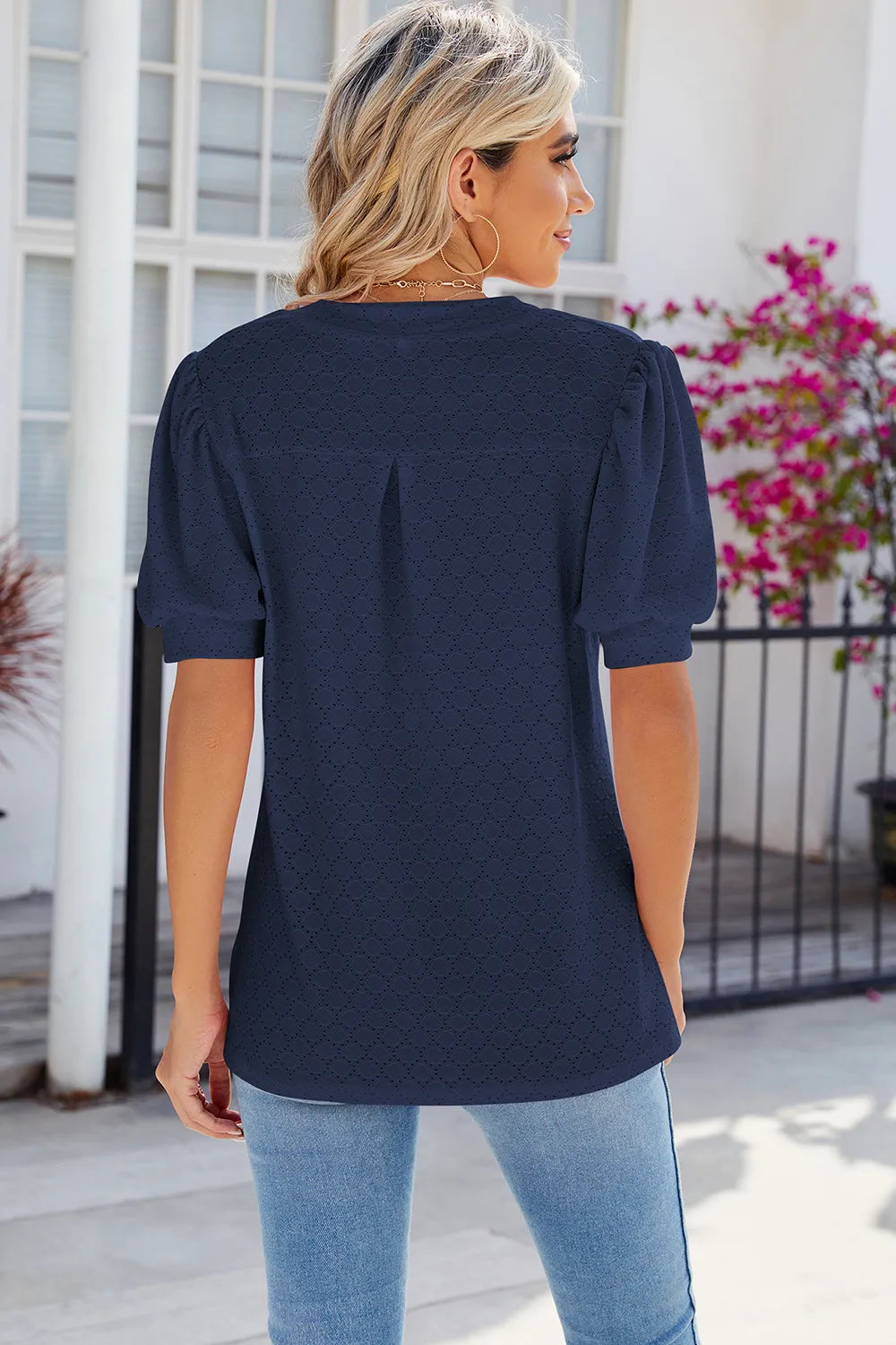 Eyelet Notched Puff Sleeve T-shirt (2)