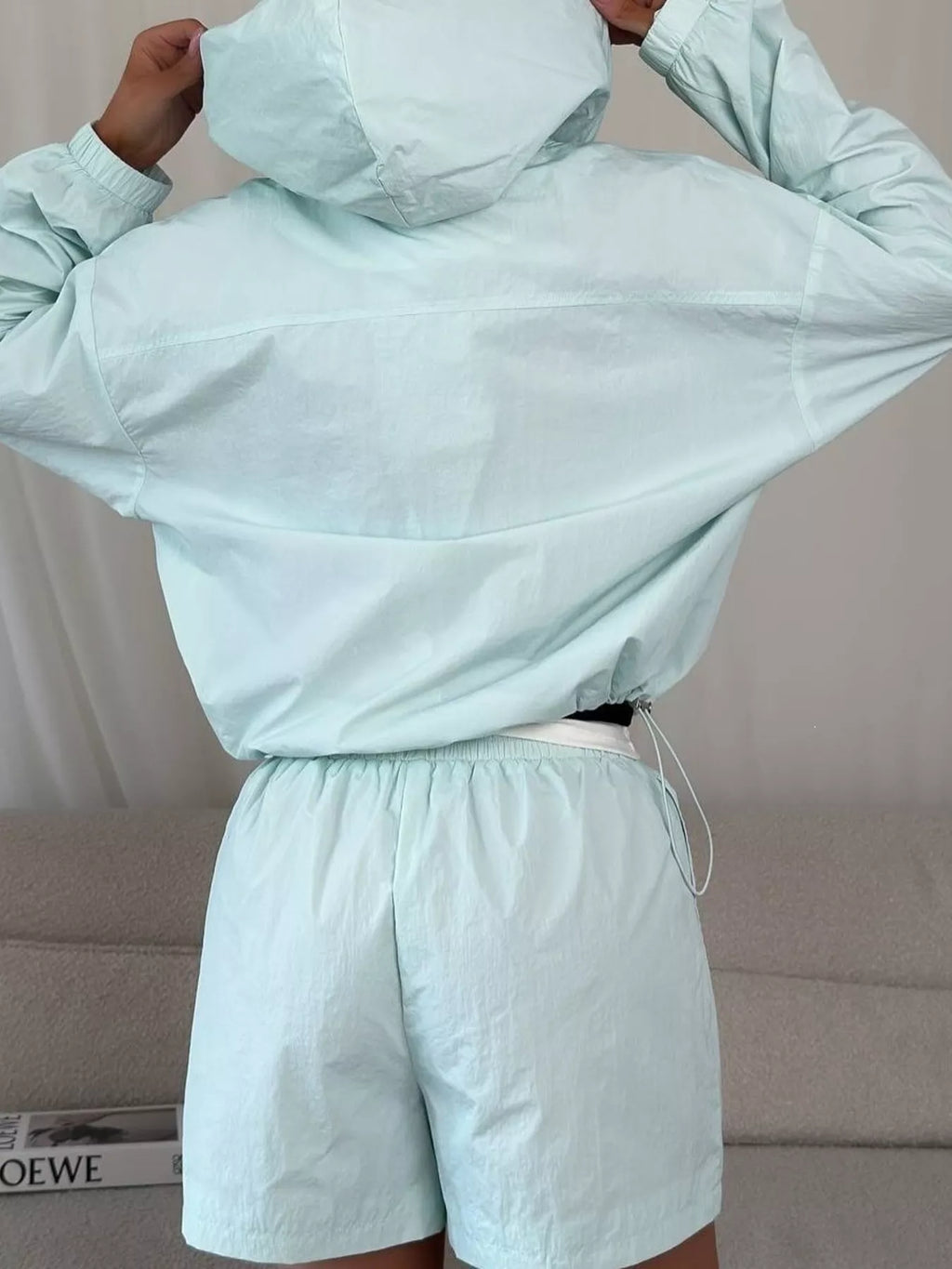 Lightweight Hooded Jacket Shorts Set (25)