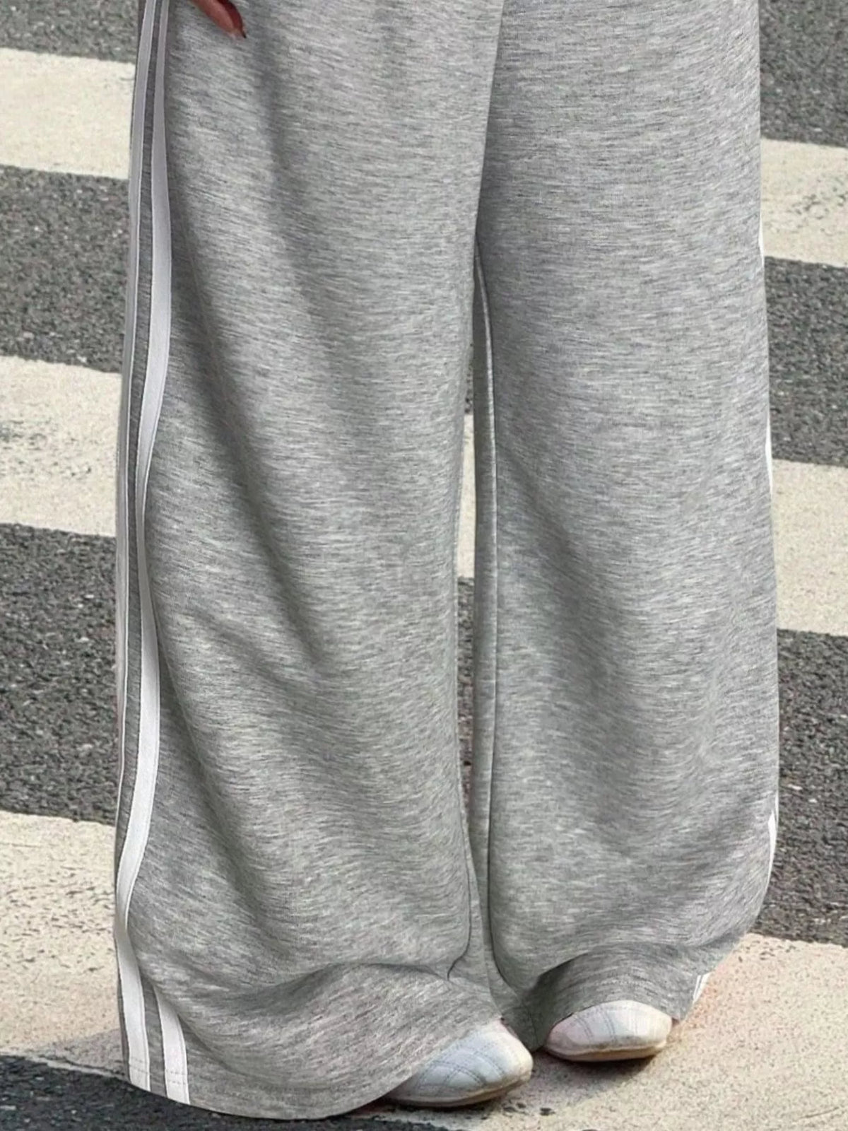 High-waisted Wide-leg Track Pants Side Stripes (12)