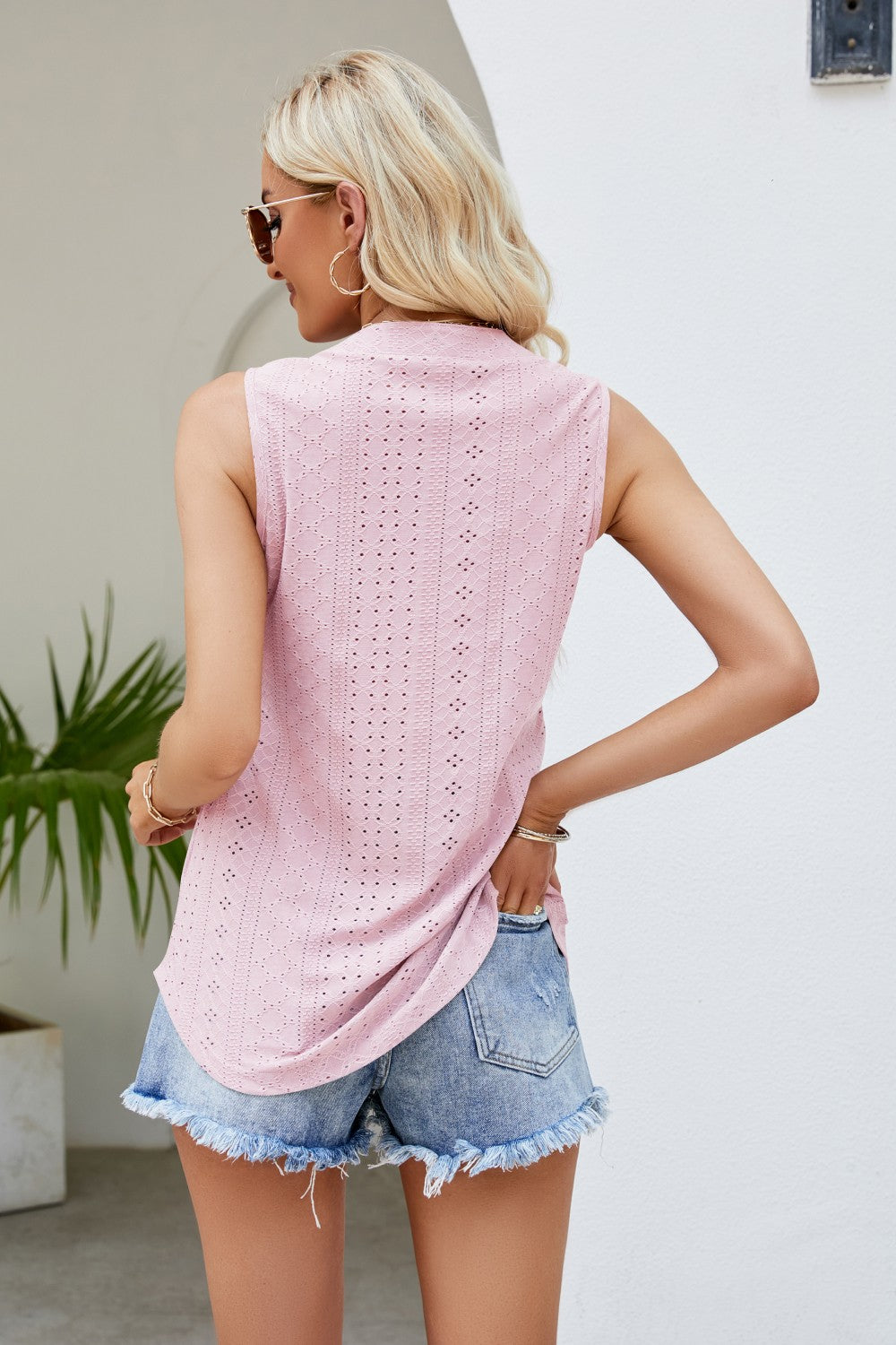 Notched Neck Curved Hem Eyelet Tank (21)