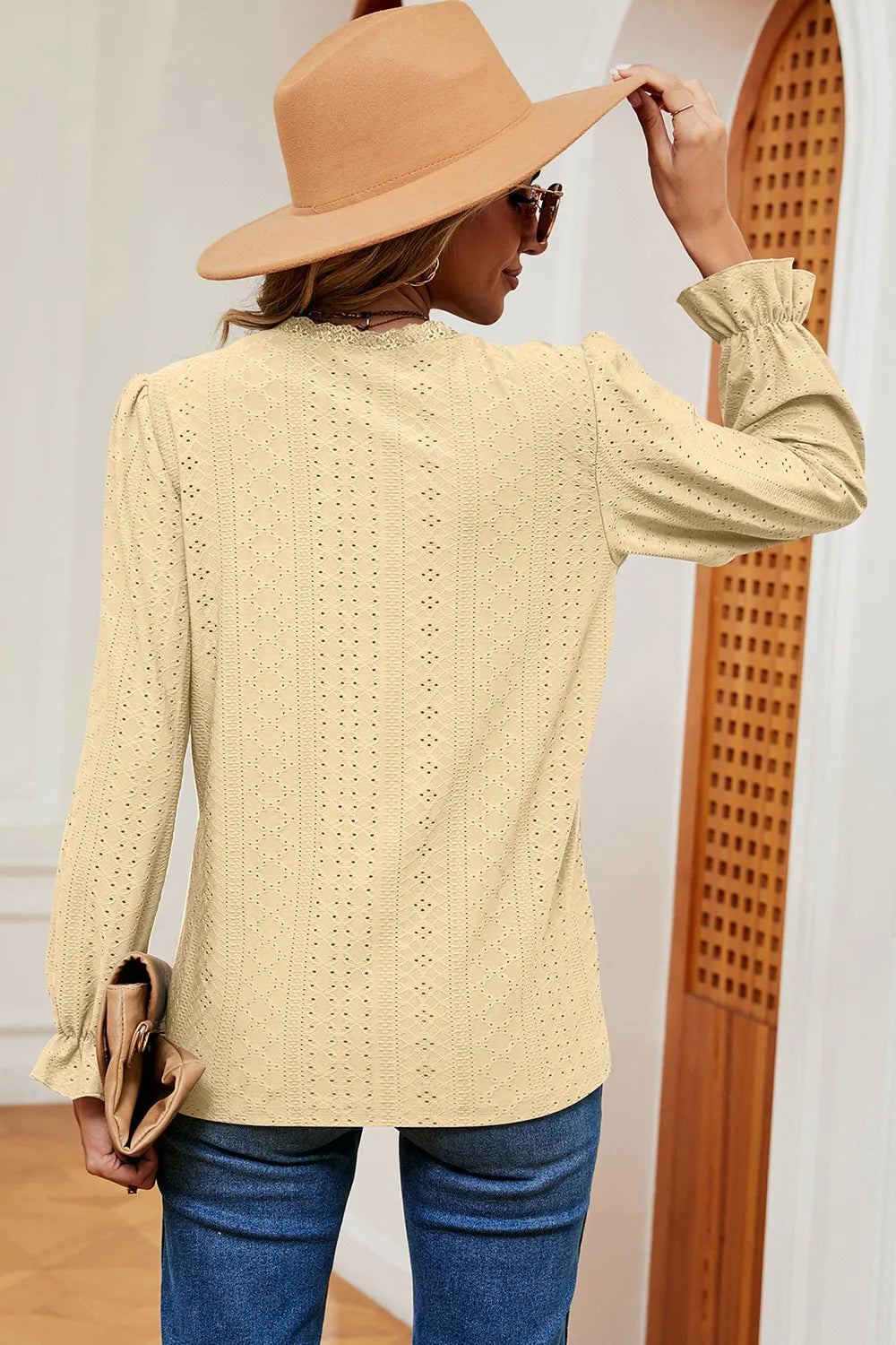 Eyelet V-neck Flounce Sleeve T-shirt (15)