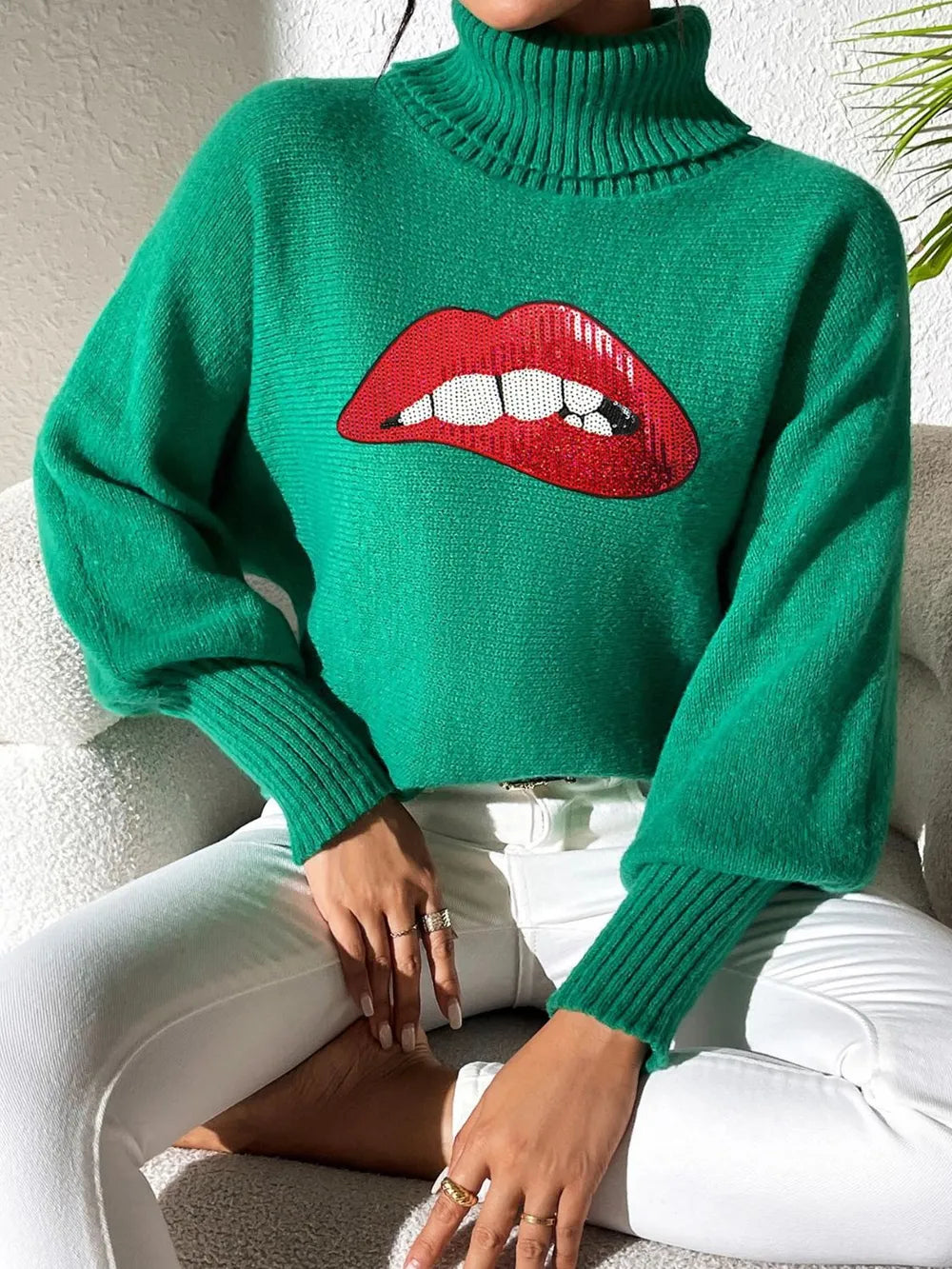 Lip Turtleneck Long Sleeve Sweater (4)