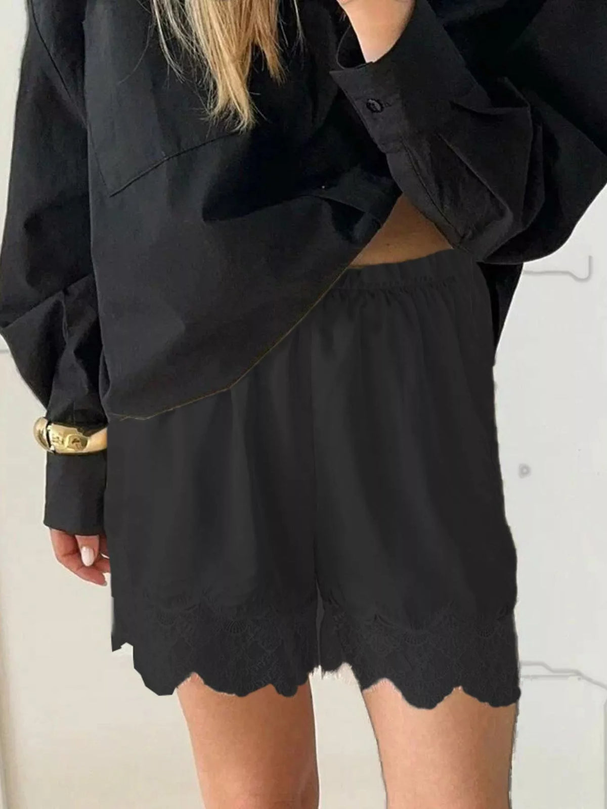 Lace Trim Elastic Waist Shorts (12)