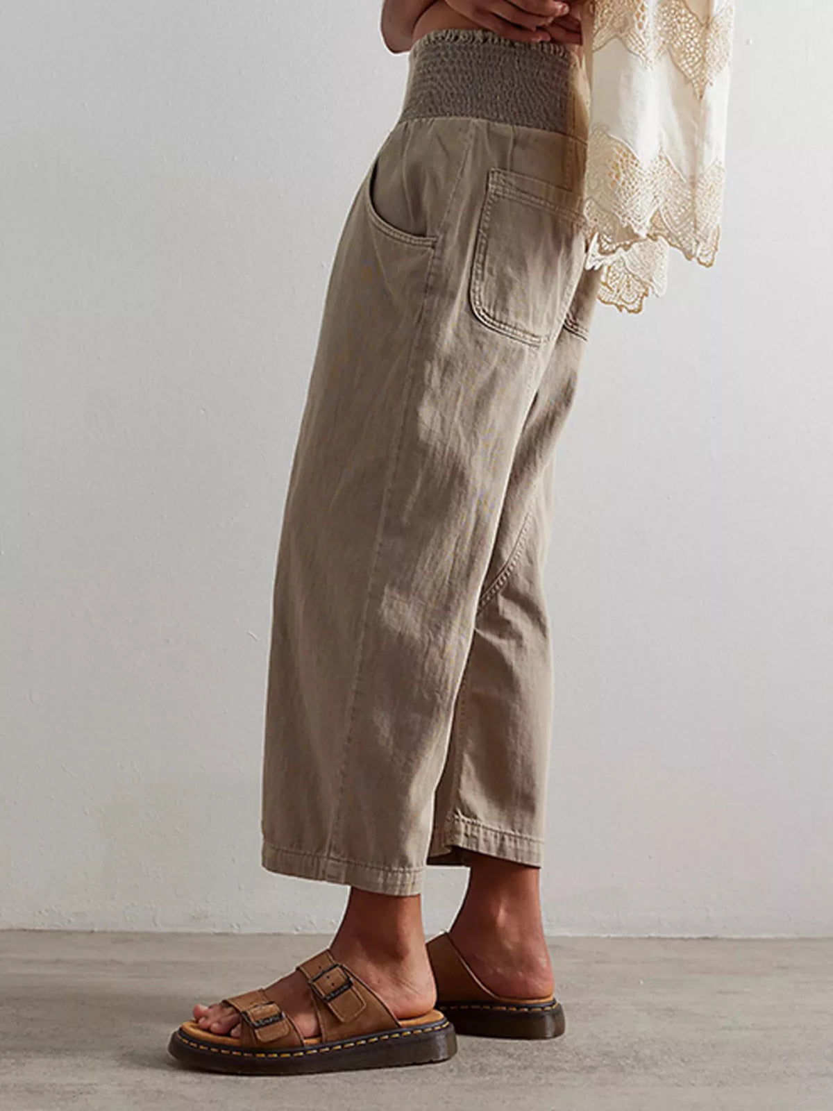 Smocked High-waisted Wide Leg Jeans (6)