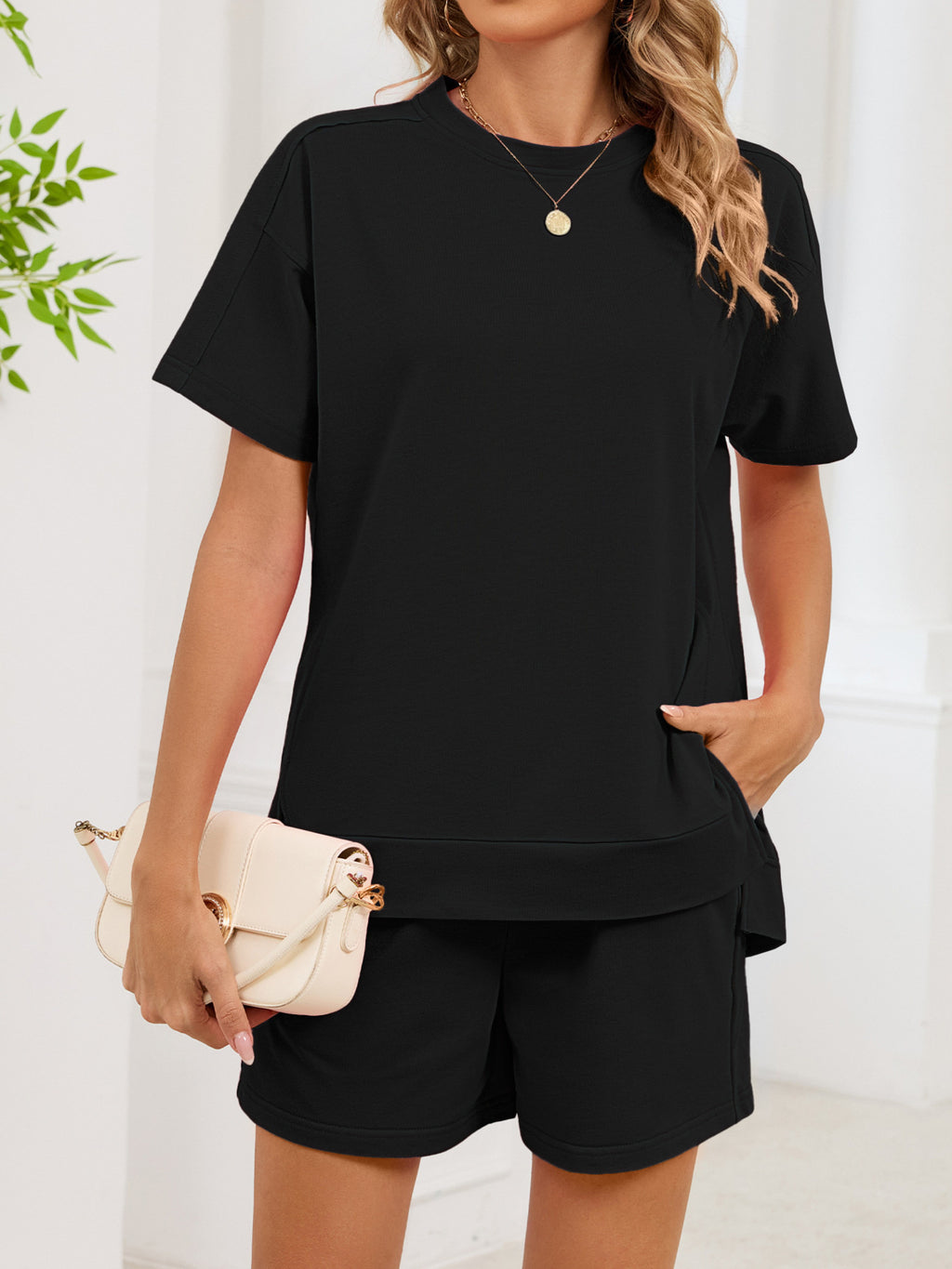 Round Neck Short Sleeve T-shirt Shorts Set (8)