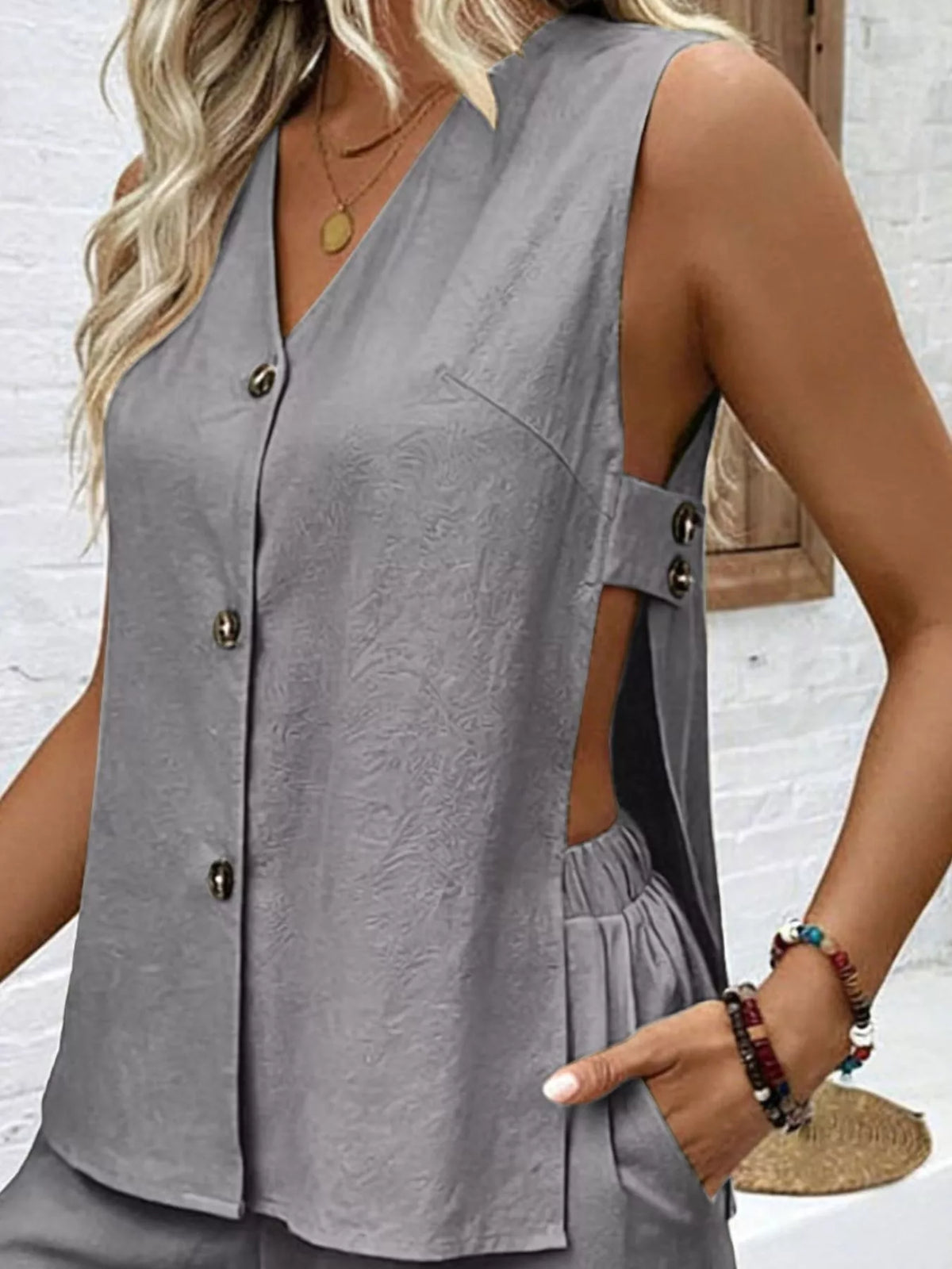 Sleeveless Button-down Top Shorts Set (8)