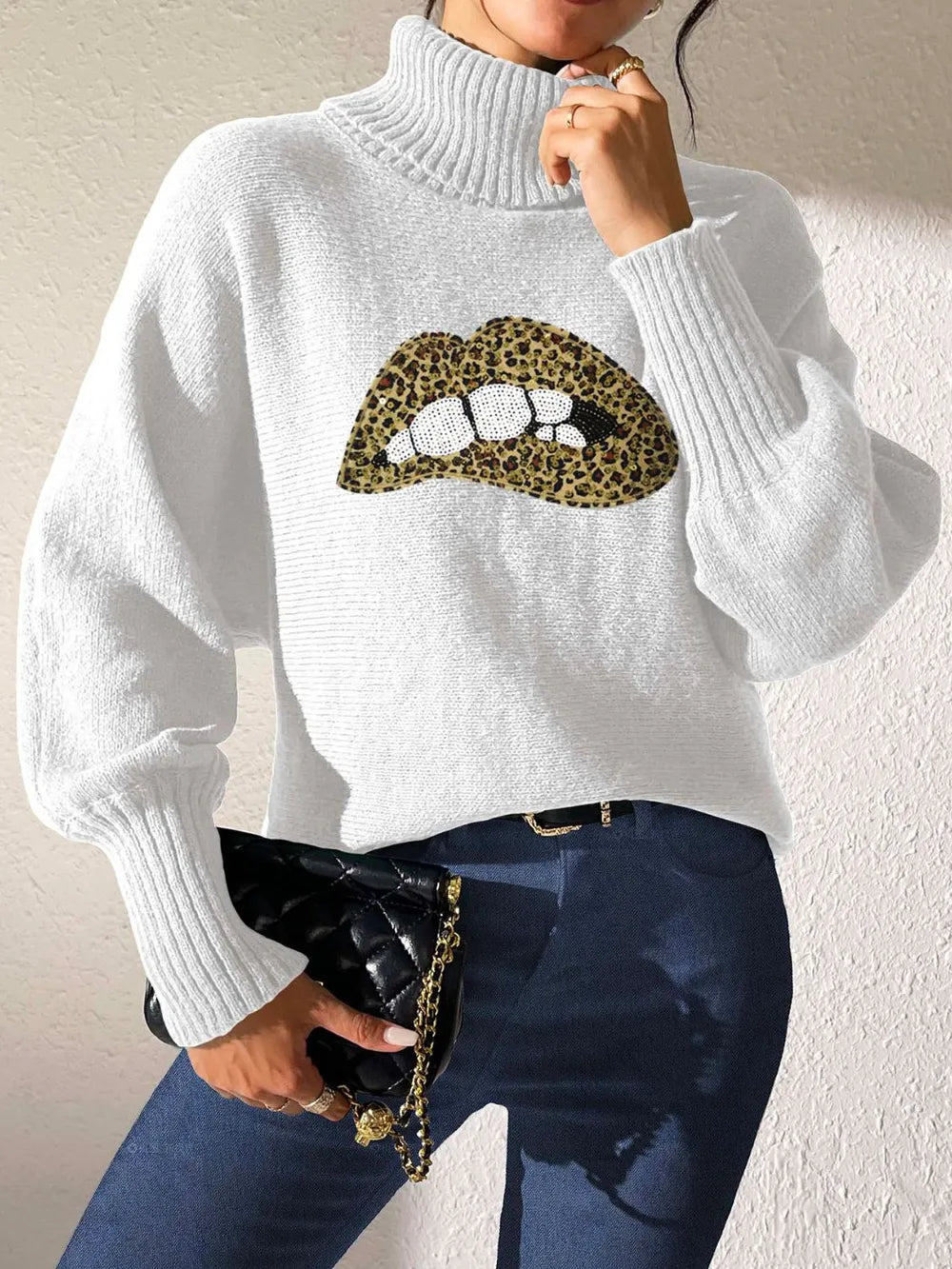 Lip Turtleneck Long Sleeve Sweater (26)