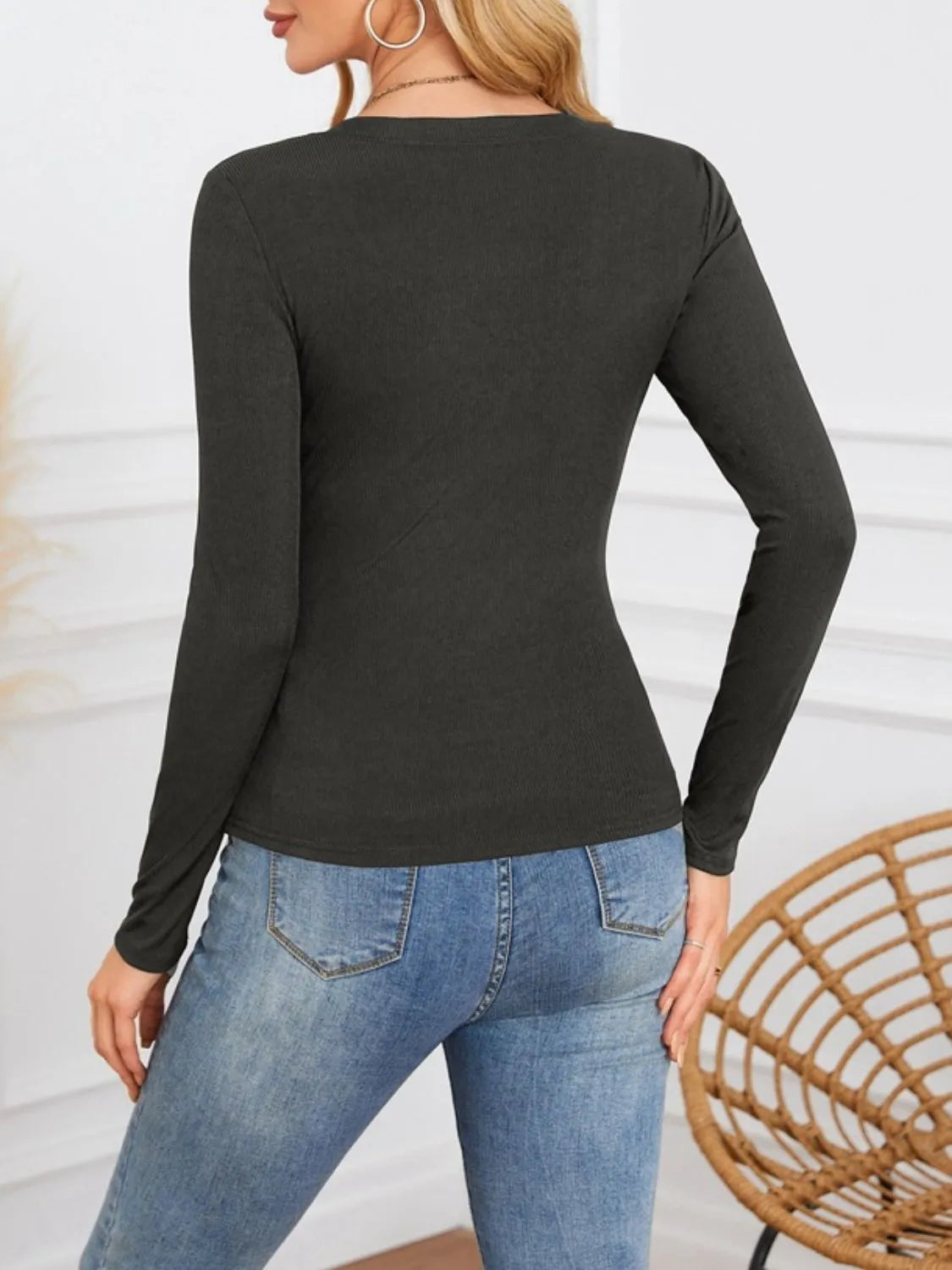 Notched Long Sleeve T-shirt (9)