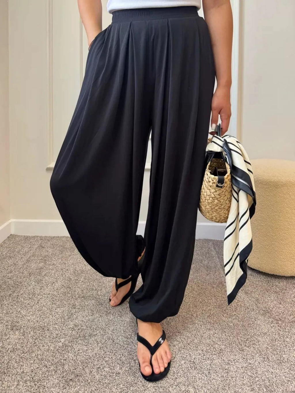 High-waisted Wide-leg Pants (3)