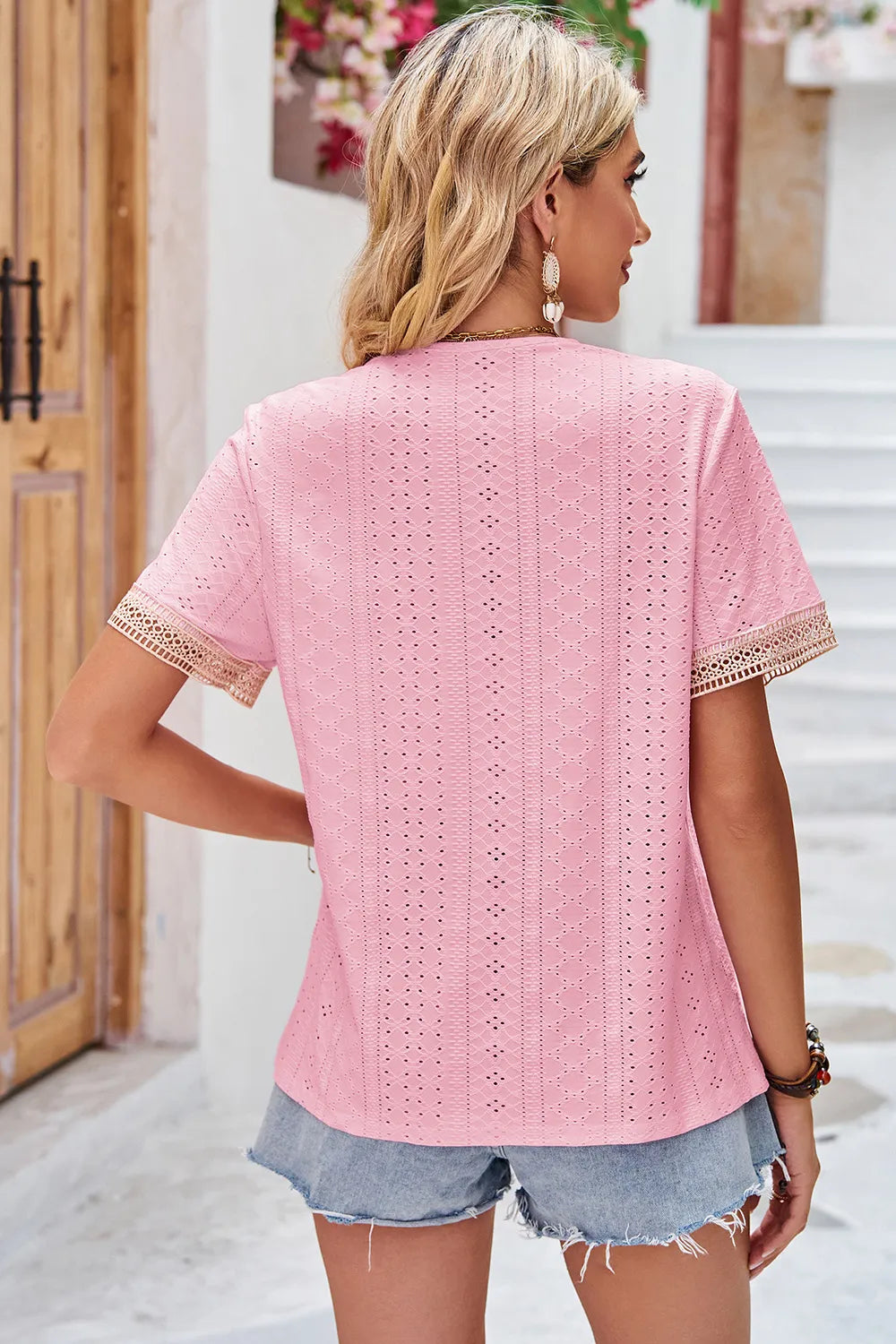 Eyelet V-neck Short Sleeve T-shirt (2)