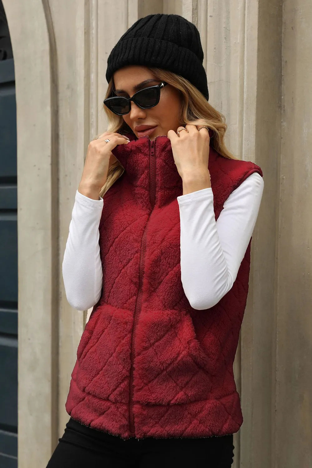 Fuzzy Plaid Texture Zip Up Vest Coat (6)