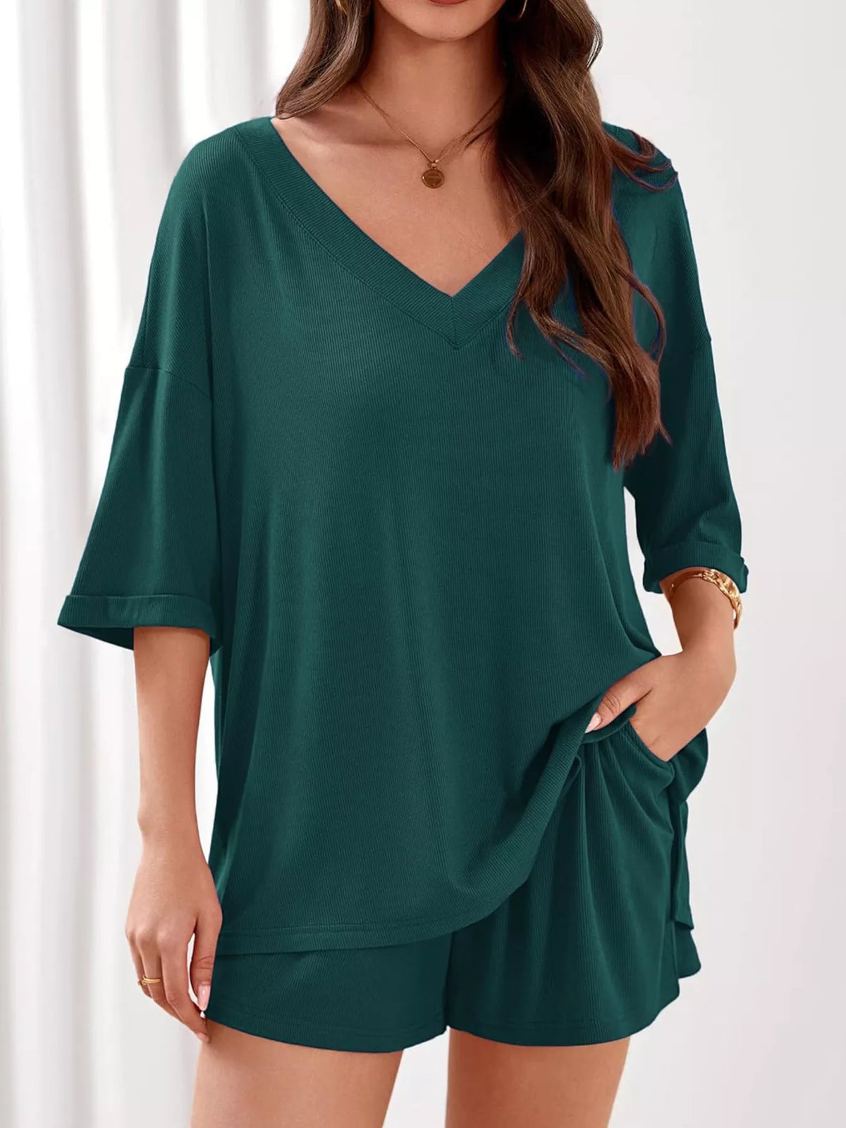 Casual Solid Color V-neck Top Shorts Set (32)