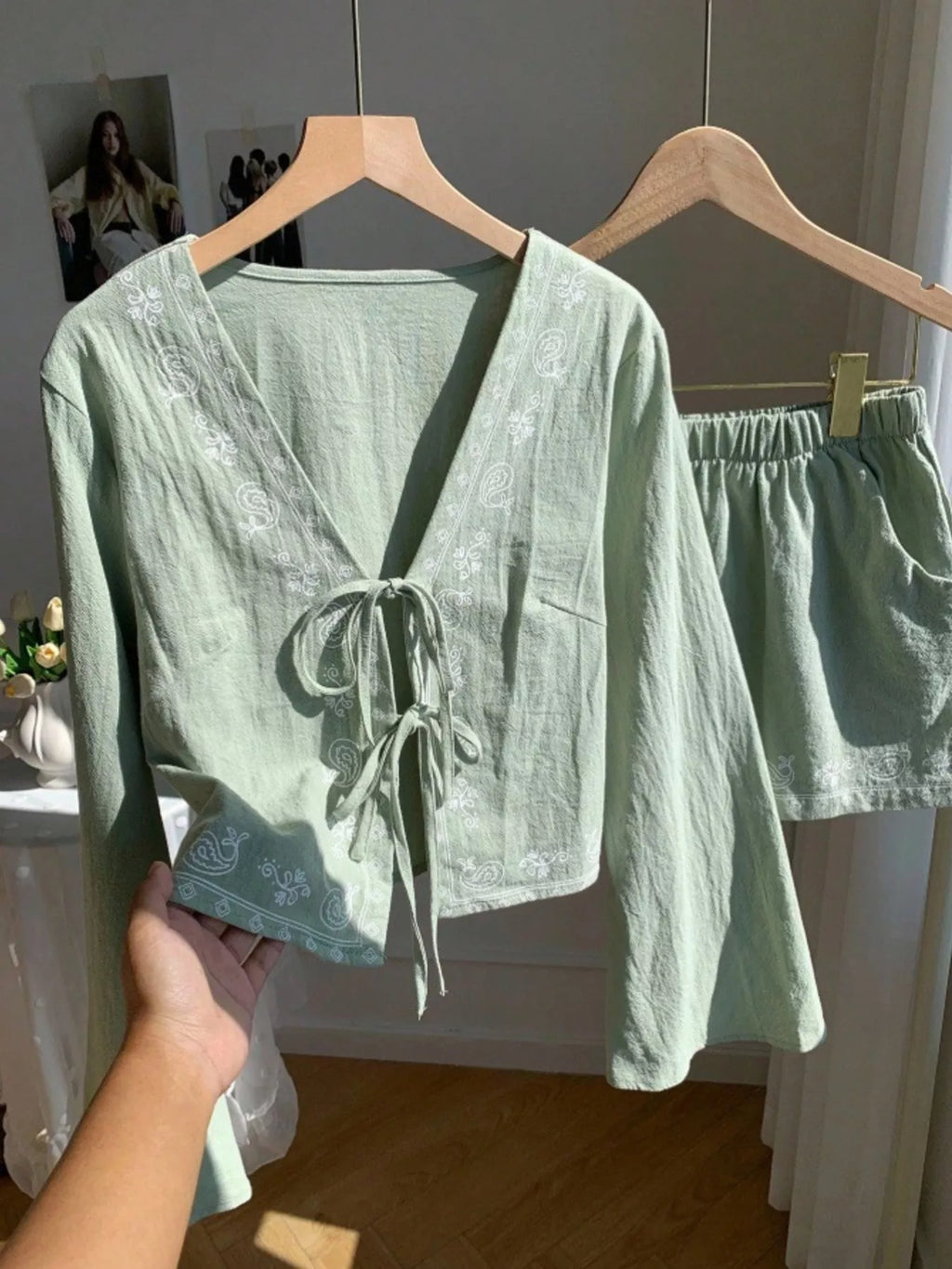 Embroidered Tie-front Top Shorts Set (13)