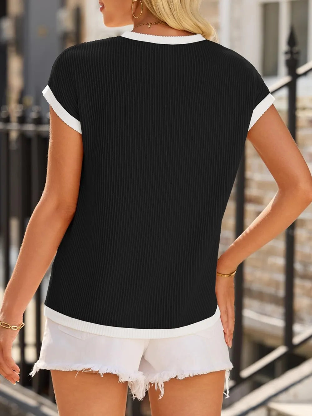 Contrast Trim Round Neck Short Sleeve T-shirt (33)