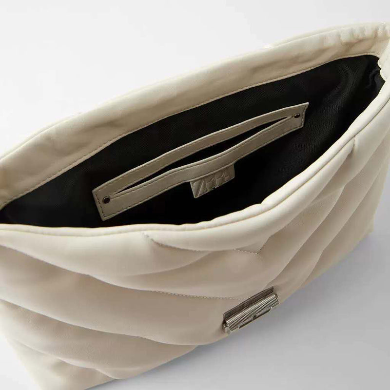 Bag White Quilted Oversized Shoulder photo 2