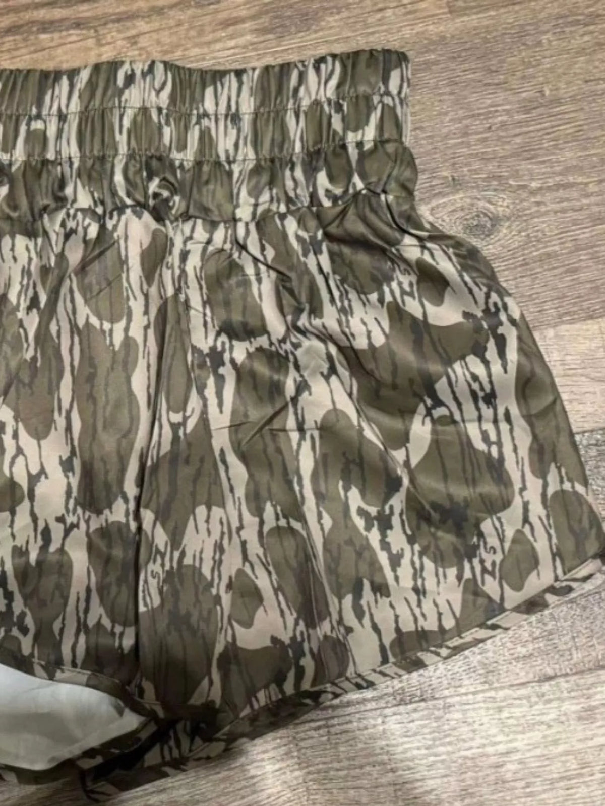 Camo Print Elastic Waist Shorts (9)