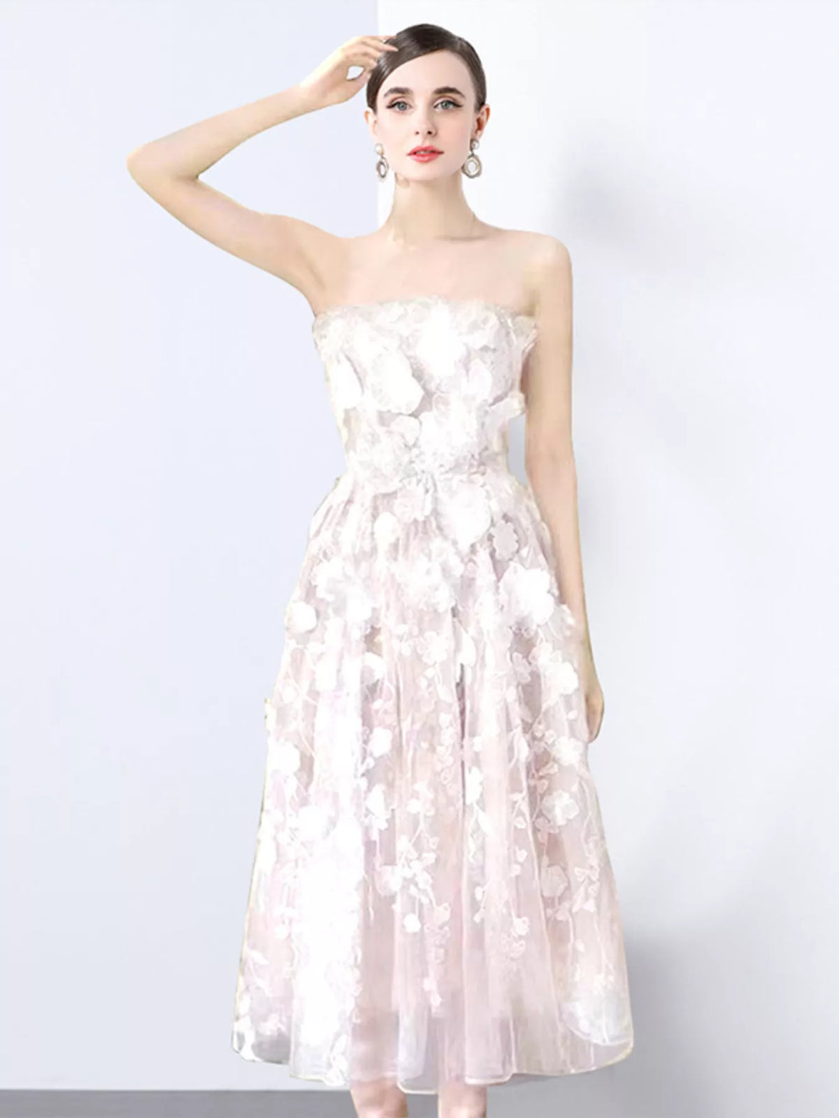 Strapless Floral Applique Midi Dress (4)