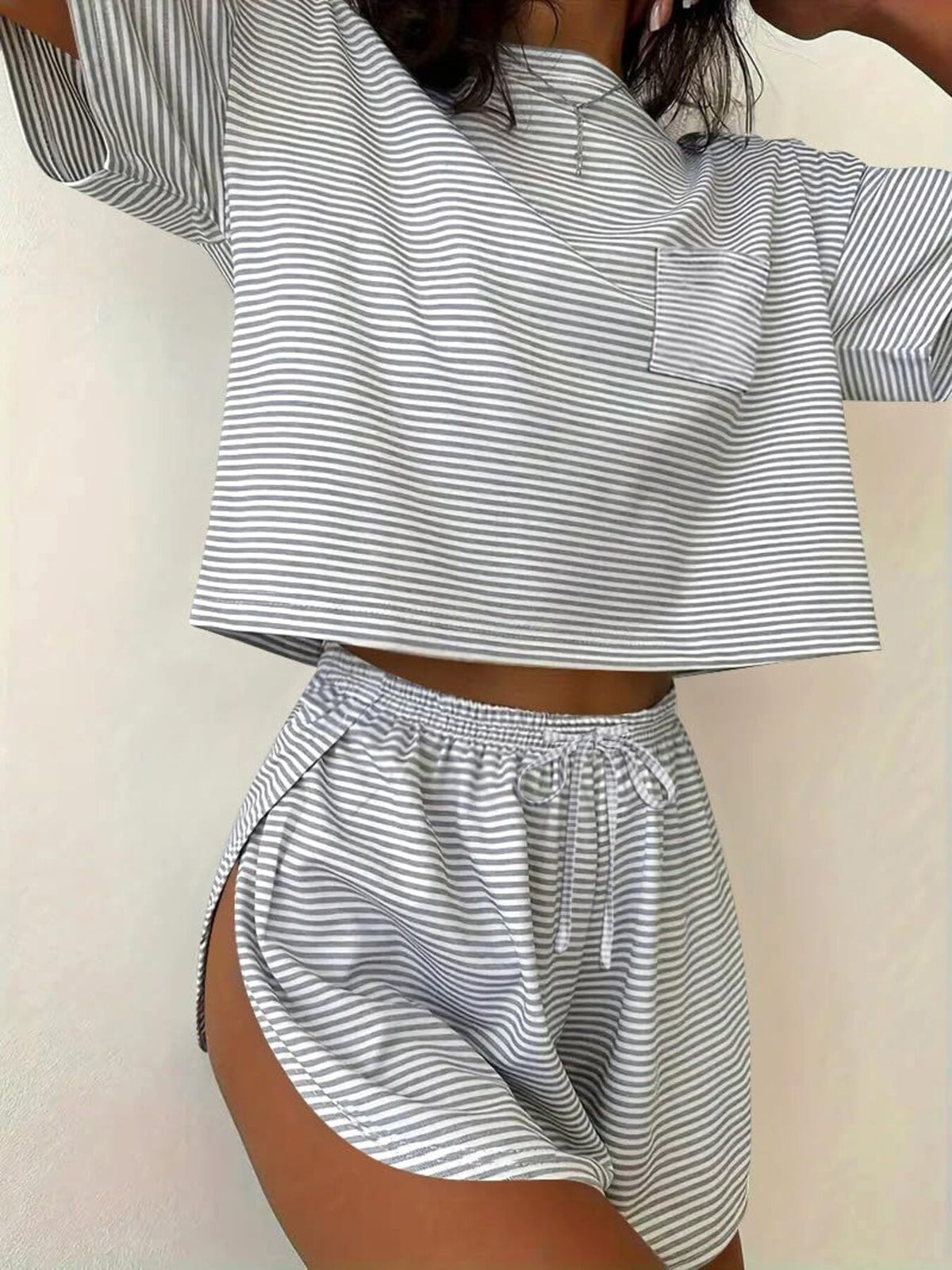 Printed Round Neck Tee Shorts Set (9)