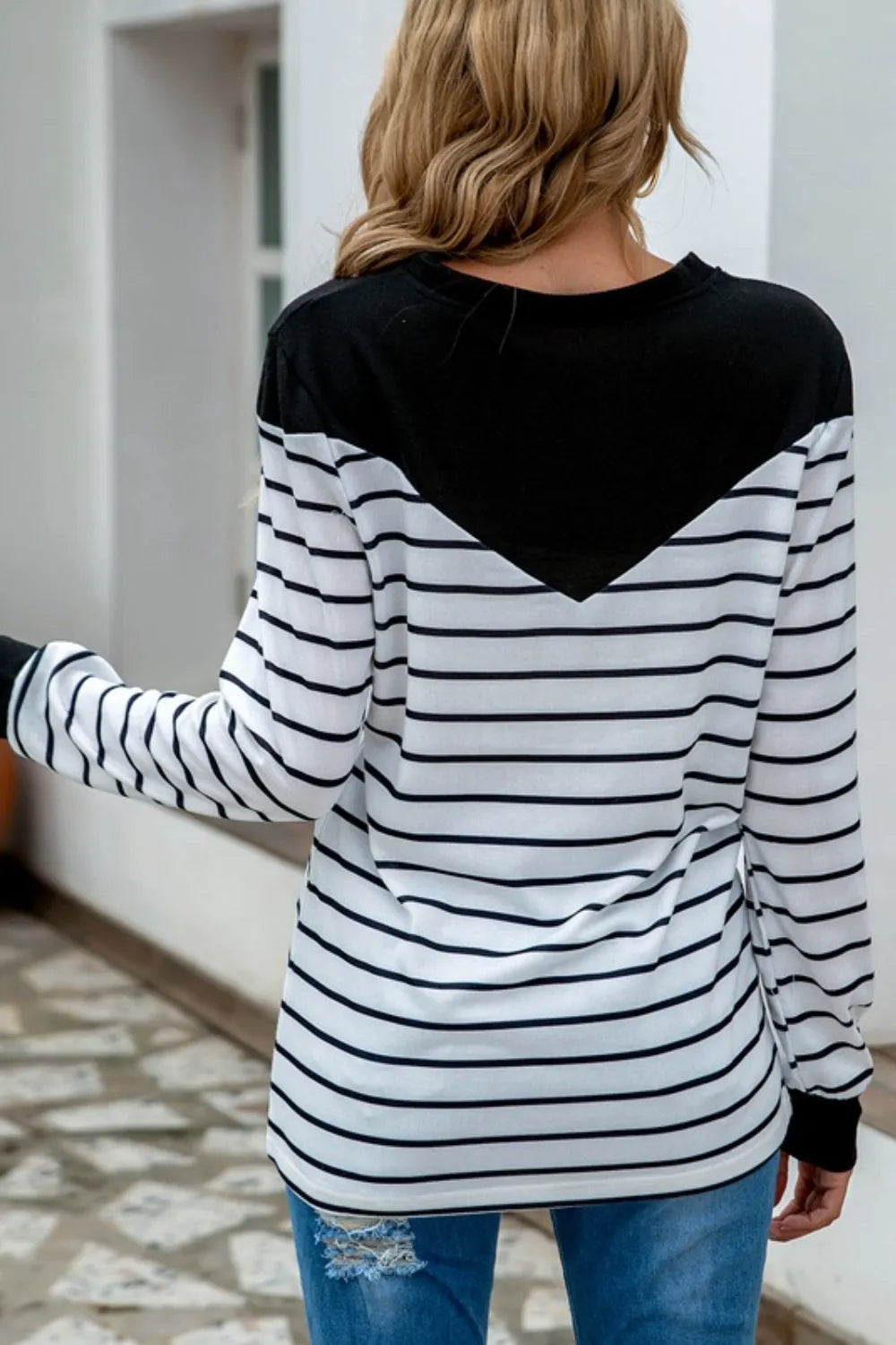 Striped Round Neck Long Sleeve T-shirt (16)