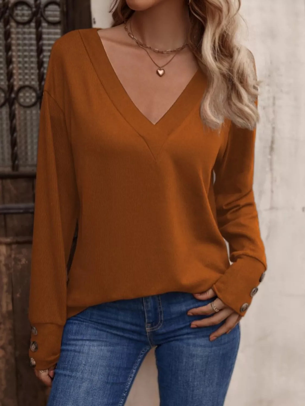 V-neck Long Sleeve T-shirt (22)