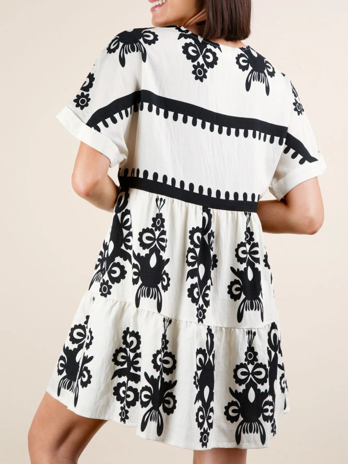 Printed V-neck Short Sleeve Mini Dress (5)