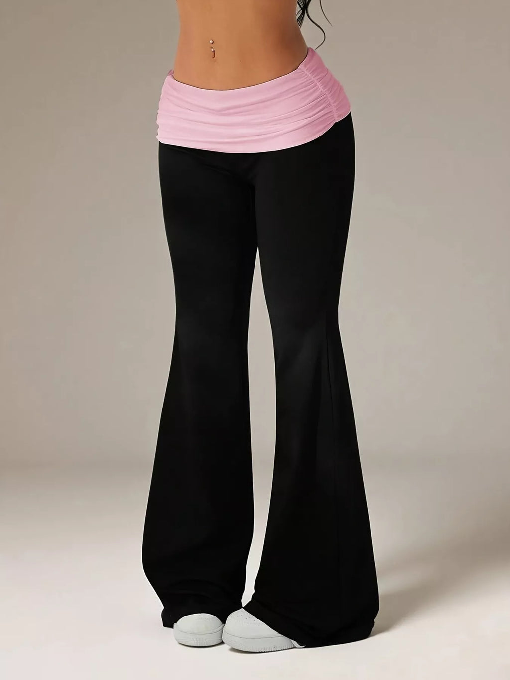 High-waisted Polka Dot Flare Pants (19)