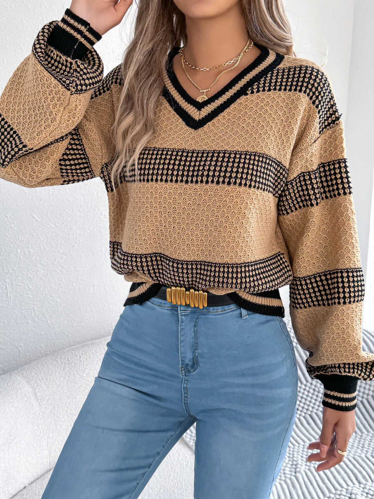 Contrast Striped V-neck Sweater (11)