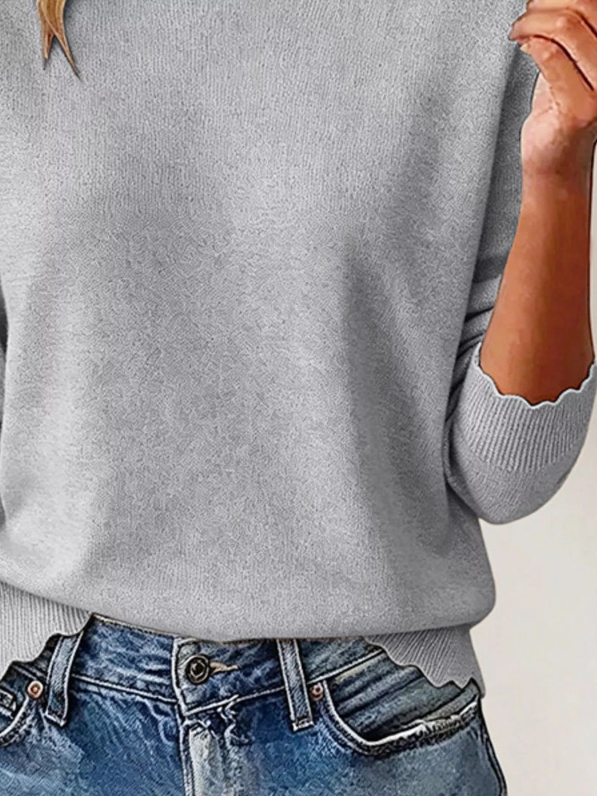 Full Size Scalloped Trim Crew Neck Sweater Plus (9)