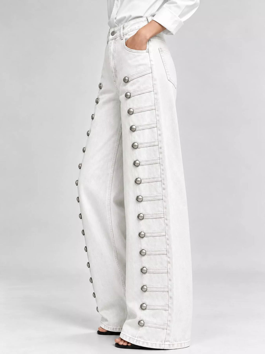 Decorative Button Wide-leg Jeans (12)