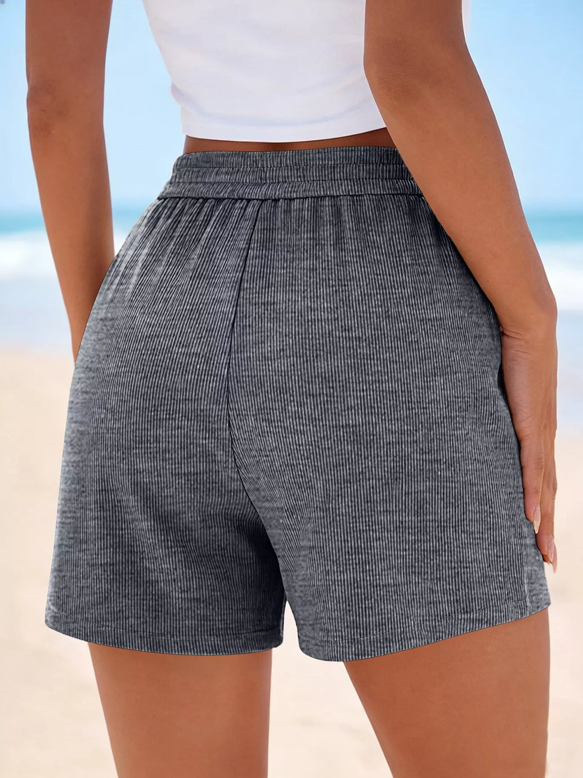 High-waisted Shorts (6)