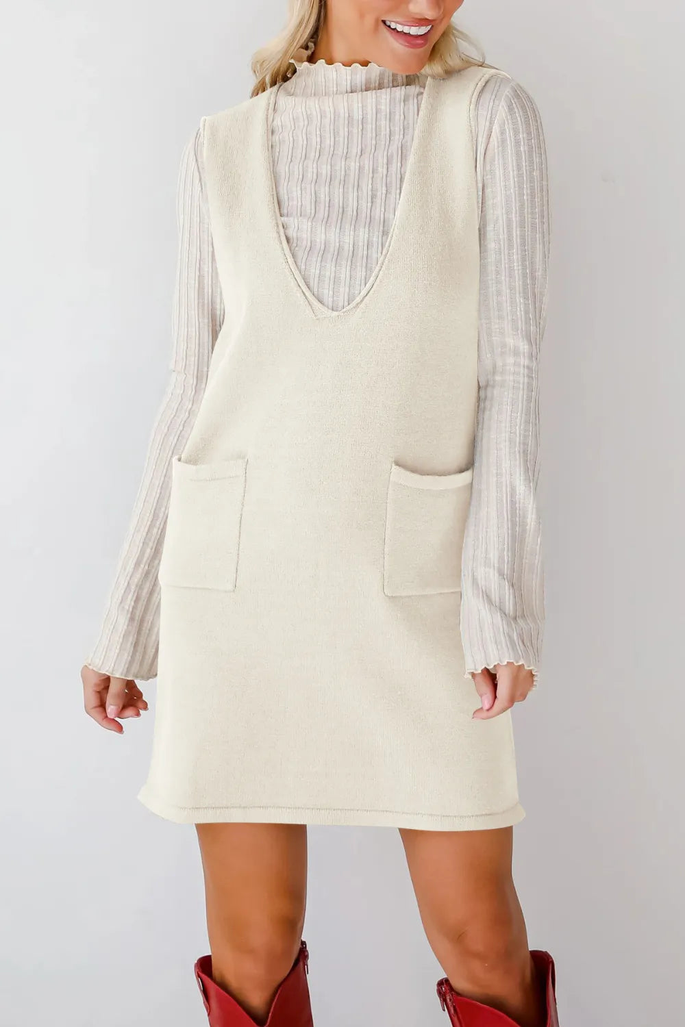 Pocketed V-neck Mini Sweater Overall Dress (7)