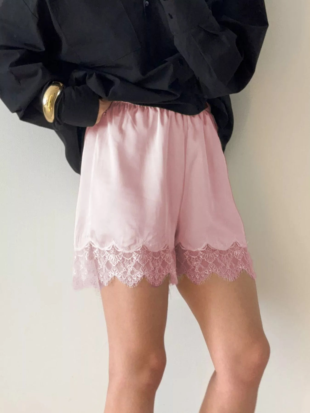 Lace Trim Elastic Waist Shorts (7)
